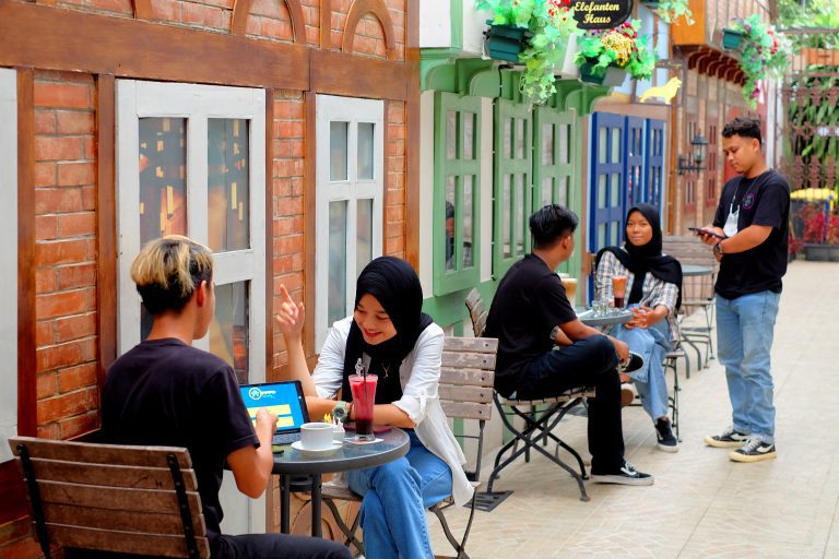 Gen Z Sulit Punya Rumah: Simak Kendala dan Solusinya Gen Z Sulit Punya Rumah: Simak Kendala dan Solusinya