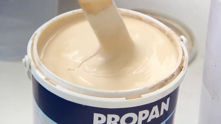 Melihat Tren Warna 2026