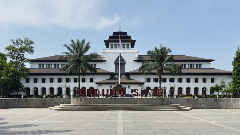 Setiap Kota Punya Kelebihan, Survei Menyebut Bandung Paling Lengkap Setiap Kota Punya Kelebihan, Survei Menyebut Bandung Paling Lengkap