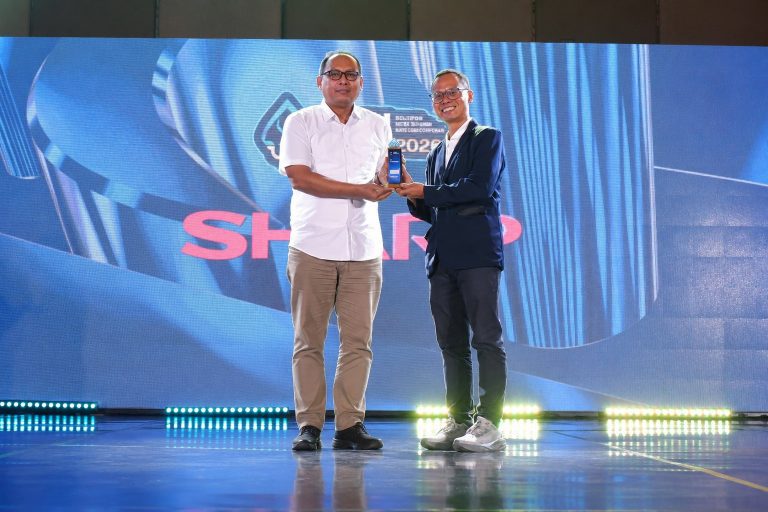 Mesin Cuci Hingga AC Sharp Kembali Raih Penghargaan Mesin Cuci Hingga AC Sharp Kembali Raih Penghargaan